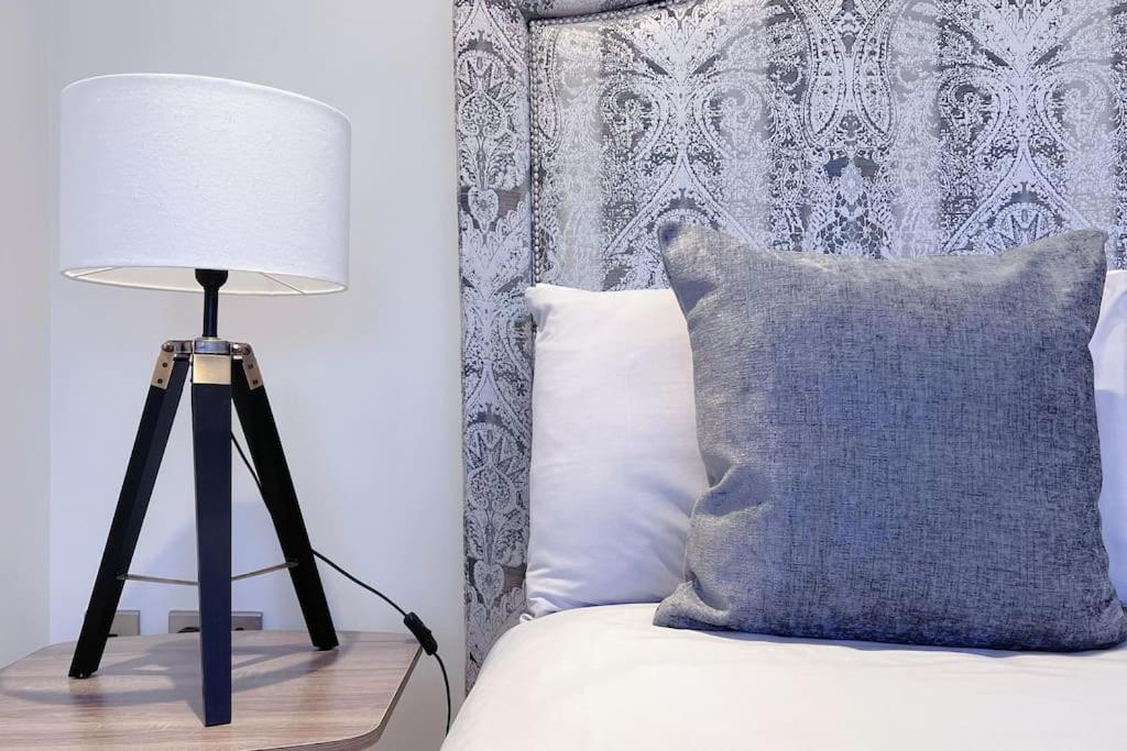 No6, Luxury Townhouse Near Bicester Village Экстерьер фото